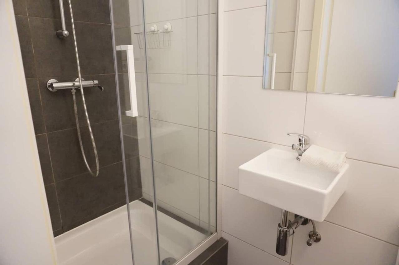 2 Bedroom Flat For Families & Calm Guests * Berlijn